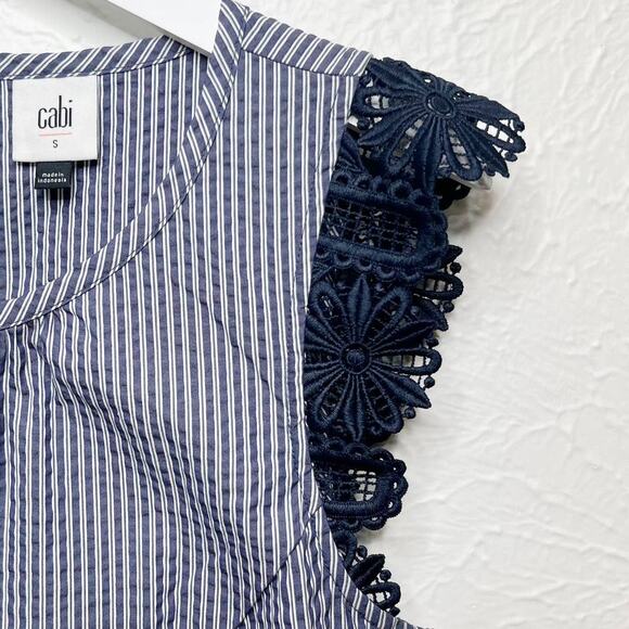 CAbi Crochet Flutter Sleeve Top Seersucker Blue White Striped #5727 Sz S - Picture 4 of 9